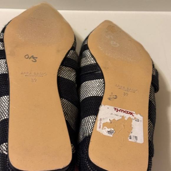 Stylish Black and White Women's Shoes - Picture 5 of 15